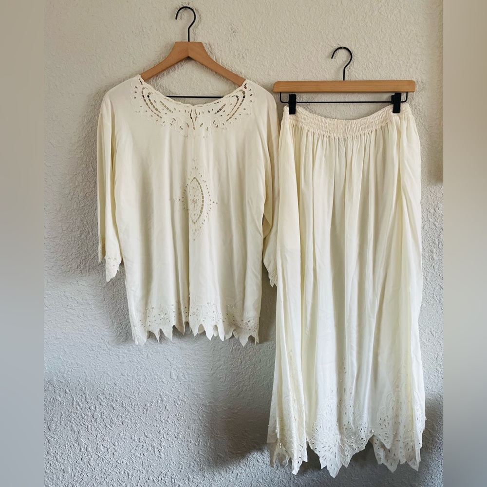 Vintage cream embroidered skirt set